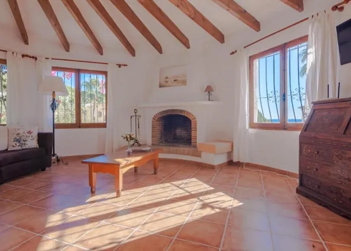 Guzman - Amandiere Villa *